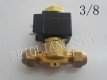 Valvula 3/8" FLARE SOLENOIDE CON COIL 220v