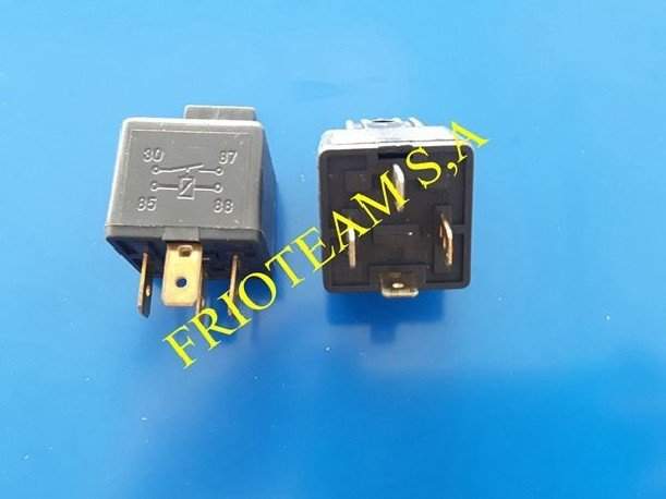 RELAY UNIVERSAL 4 pata 12v