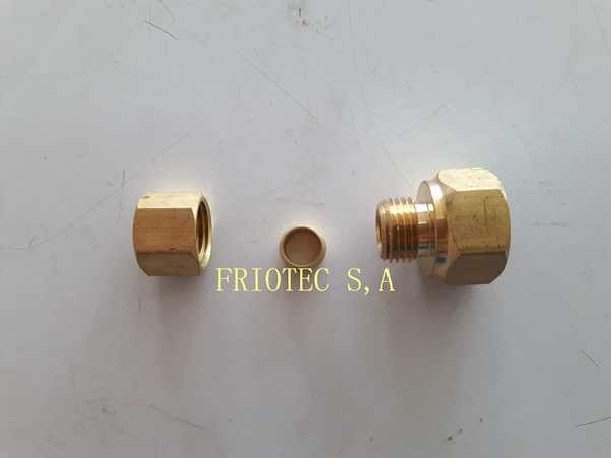 Conector adapter 3/8*1/4 ice maker