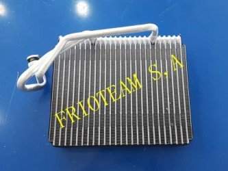 Evaporador Nissan URVAN 06-02 R134 toma isigual