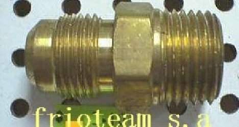 UNION 3/8 FPT x 3/8F para estufa